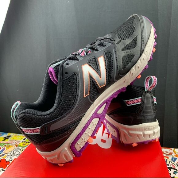 WIDE New Balance 412 Techride Size 6 / 6.5 Women's - Picture 10 of 13